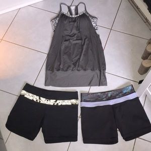 Lululemon size 4